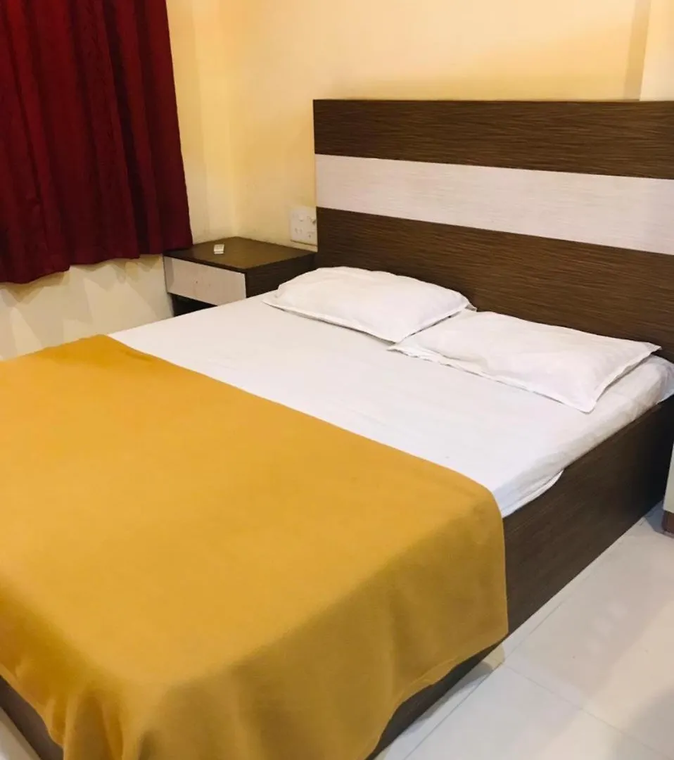 Crown Palace Tourist Home Kochi 0*,